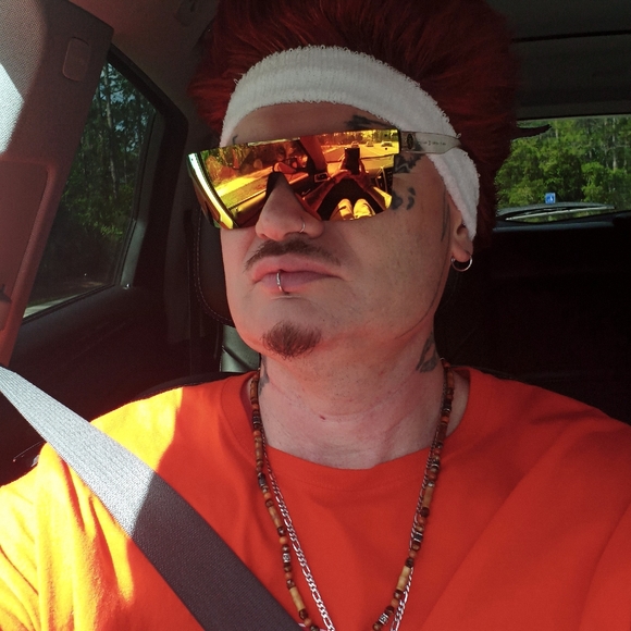 Meet your Posher, Robert - Picture 1 of 1